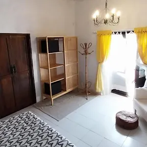 Patios, Conil Habitación en casa particular Tías